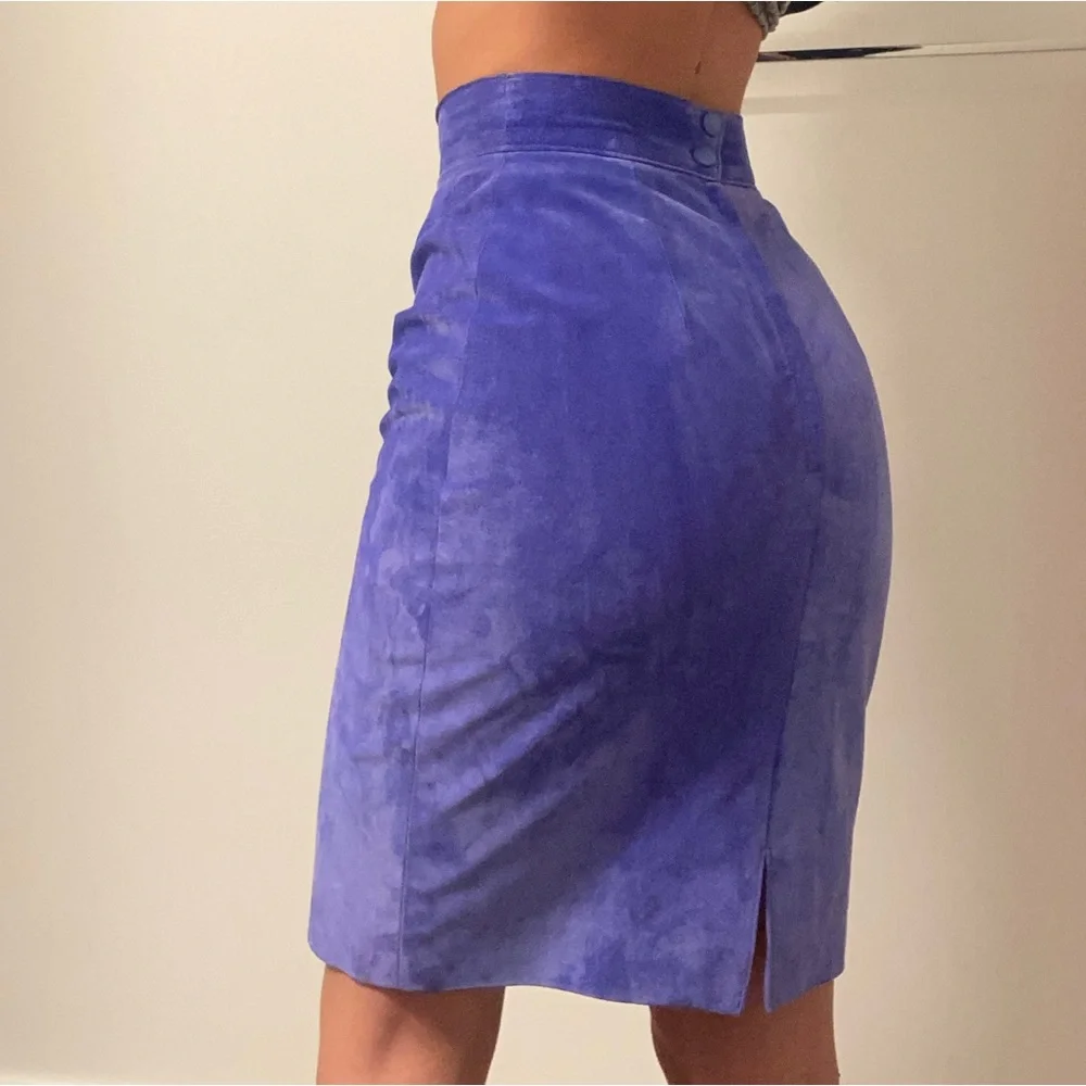 Vintage suede Danier Vibrant Purple Pencil Skirt - Picture 3 of 5